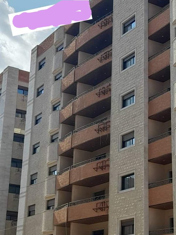 لدينا شقة للبيع في ضاحية يوسف العظمة ابراج حديثة طاقة شمسية 